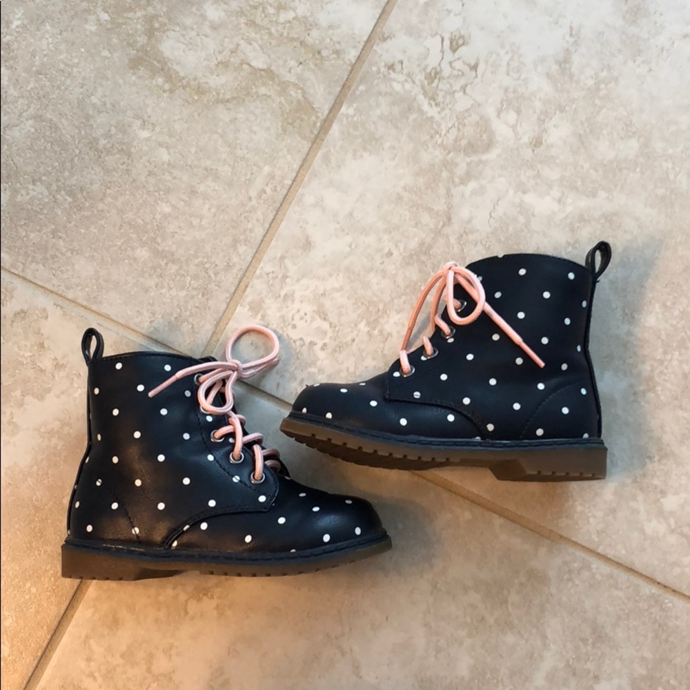 Polka dot boots! Size 7 Toddler.